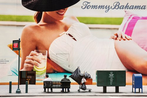 Tommy Bahama 02